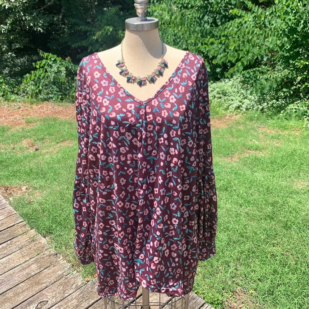 Plus Size Floral Blouse